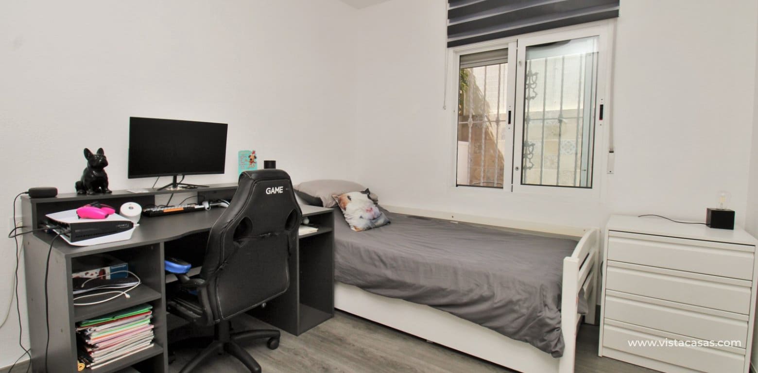 3 Zimmer Haus zu verkaufen in Villamartin mit Pool - 219.000 € (Ref: 9784461)