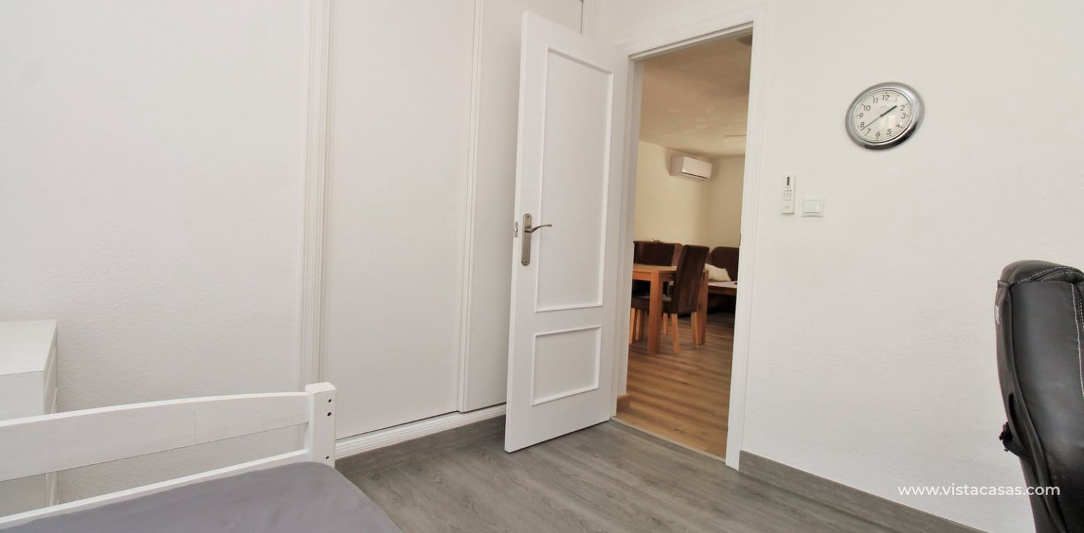 3 Zimmer Haus zu verkaufen in Villamartin mit Pool - 219.000 € (Ref: 9784461)