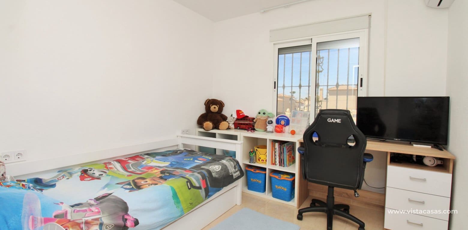 3 Zimmer Haus zu verkaufen in Villamartin mit Pool - 219.000 € (Ref: 9784461)