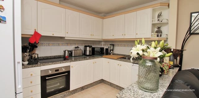 3 bedroom Townhouse for sale in Villamartin, Orihuela with pool - € 199,950 (Ref: 9787565)