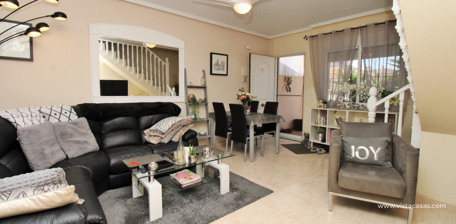 3 bedroom Townhouse for sale in Villamartin with pool - € 199,950 (Ref: 9787565)