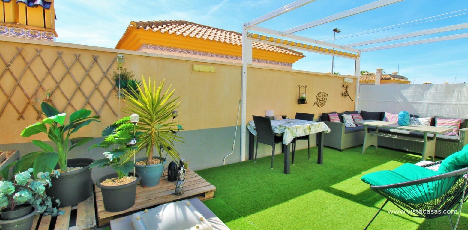 3 bedroom Townhouse for sale in Villamartin with pool - € 199,950 (Ref: 9787565)