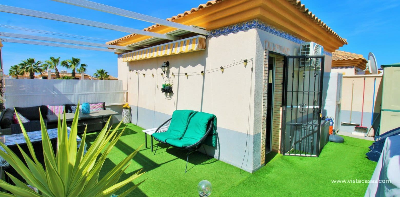 3 bedroom Townhouse for sale in Villamartin with pool - € 199,950 (Ref: 9787565)