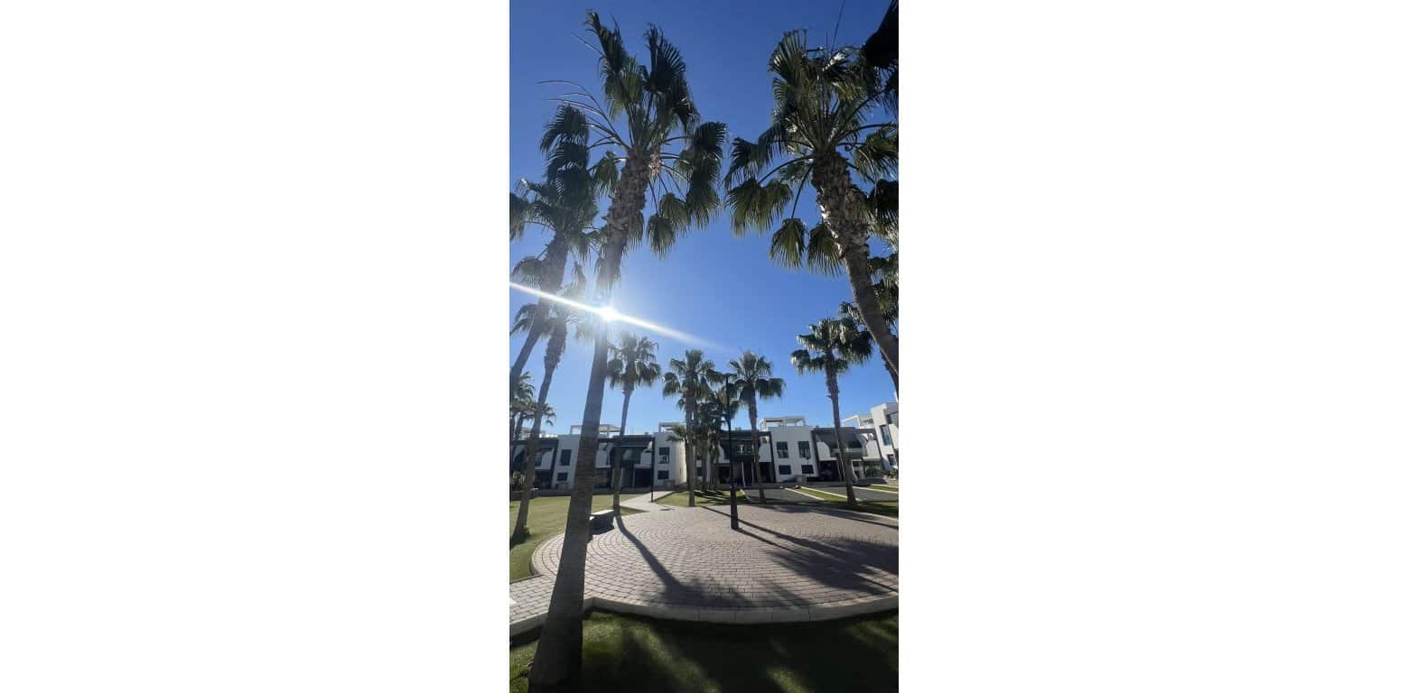 2 bedroom Apartment for sale in La Zenia - € 275,000 (Ref: 9788776)