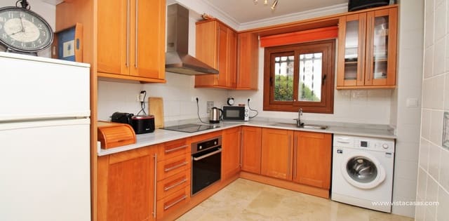 2 soveværelse Byhus til salg i Villamartin, Orihuela med swimmingpool - € 224.950 (Ref: 9793329)