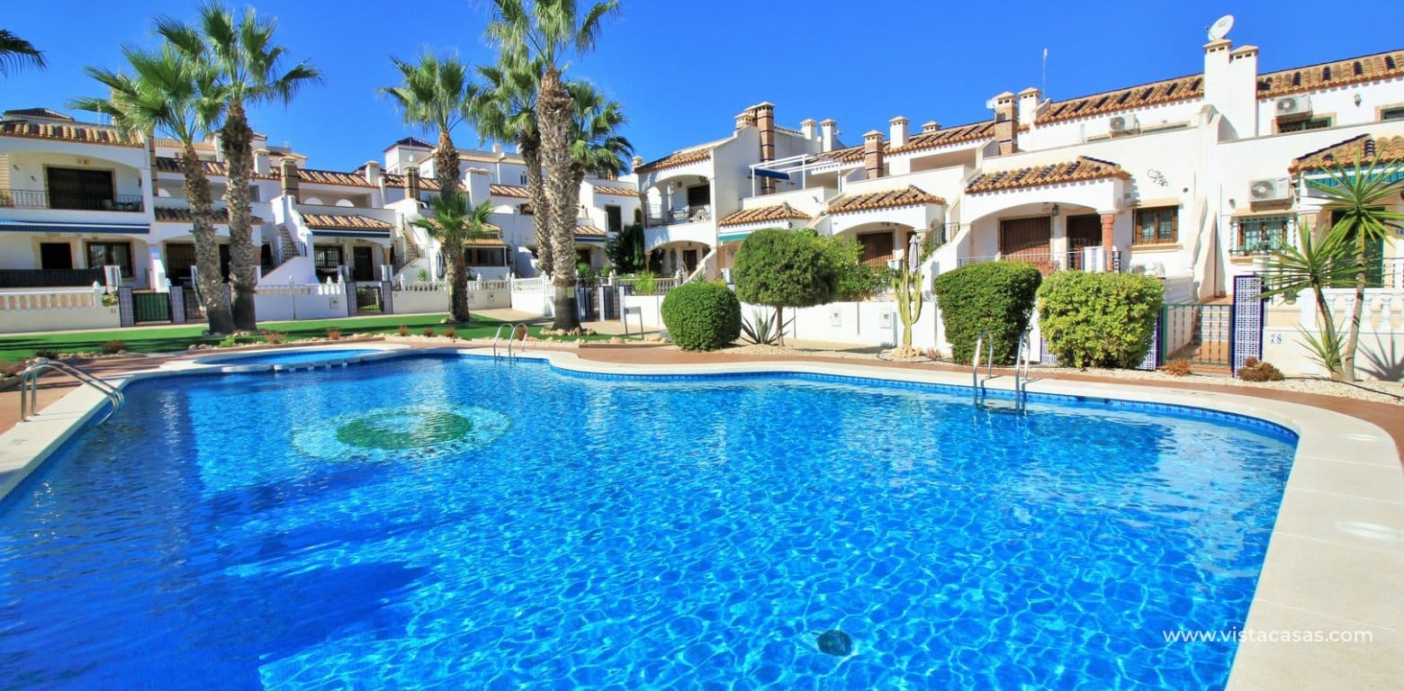 2 soveværelse Byhus til salg i Villamartin med swimmingpool - € 224.950 (Ref: 9793329)