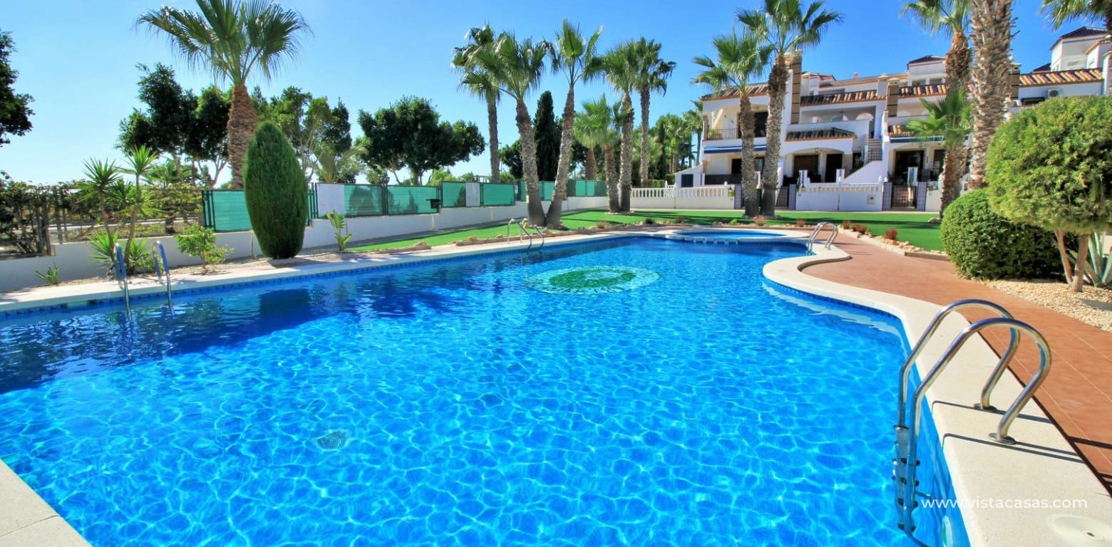 2 soveværelse Byhus til salg i Villamartin med swimmingpool - € 224.950 (Ref: 9793329)