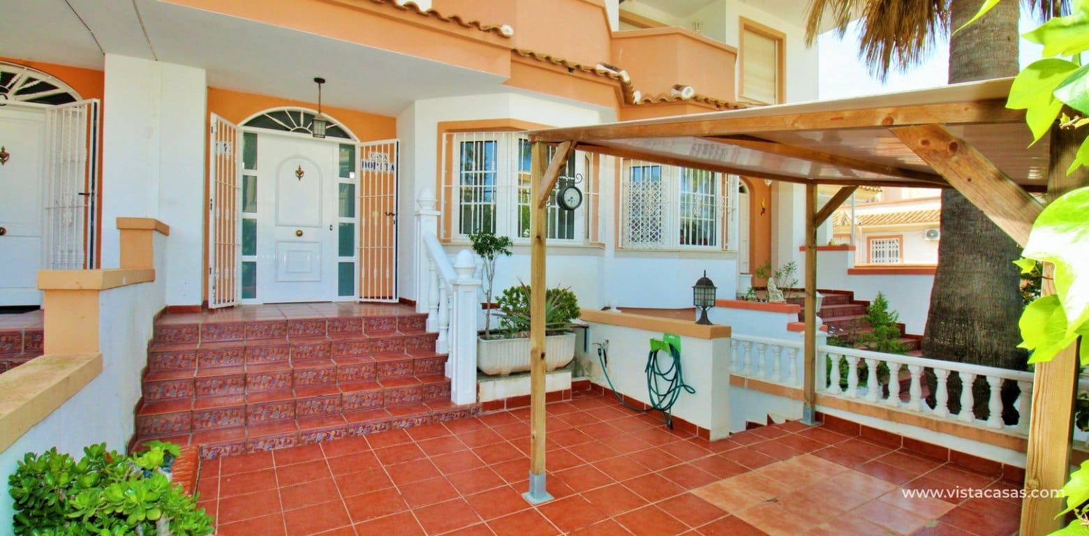 3 soveværelse Byhus til salg i Villamartin med swimmingpool - € 229.000 (Ref: 9793618)