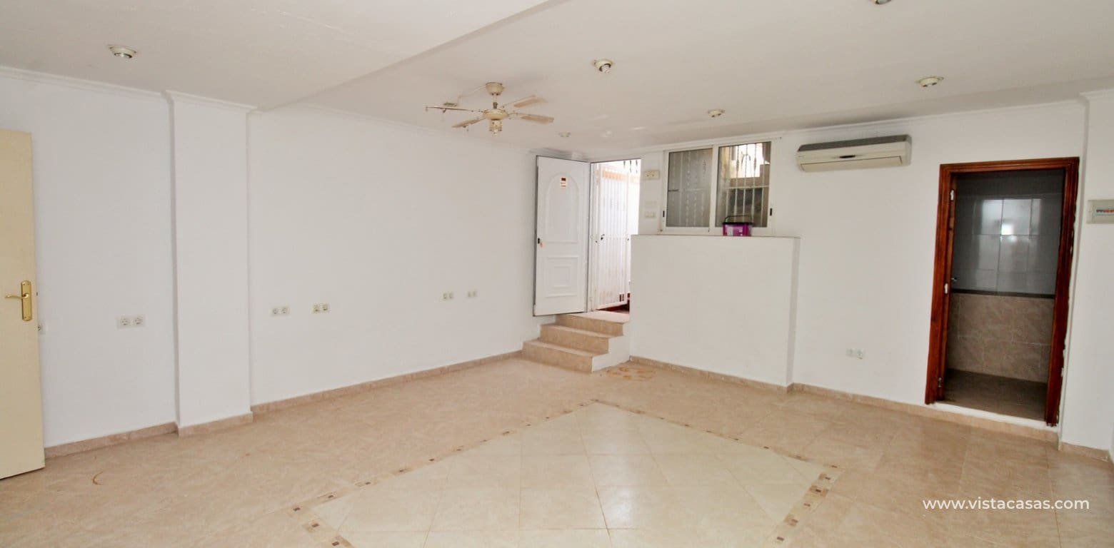 3 soveværelse Byhus til salg i Villamartin med swimmingpool - € 229.000 (Ref: 9793618)