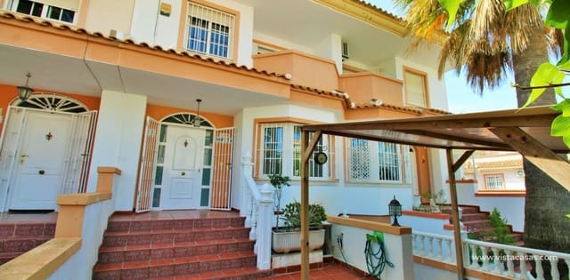 3 soveværelse Byhus til salg i Villamartin, Orihuela med swimmingpool - € 229.000 (Ref: 9793618)