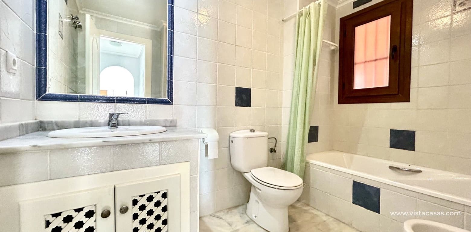 2 slaapkamer Appartement te koop in Villamartin - € 165.000 (Ref: 9795063)