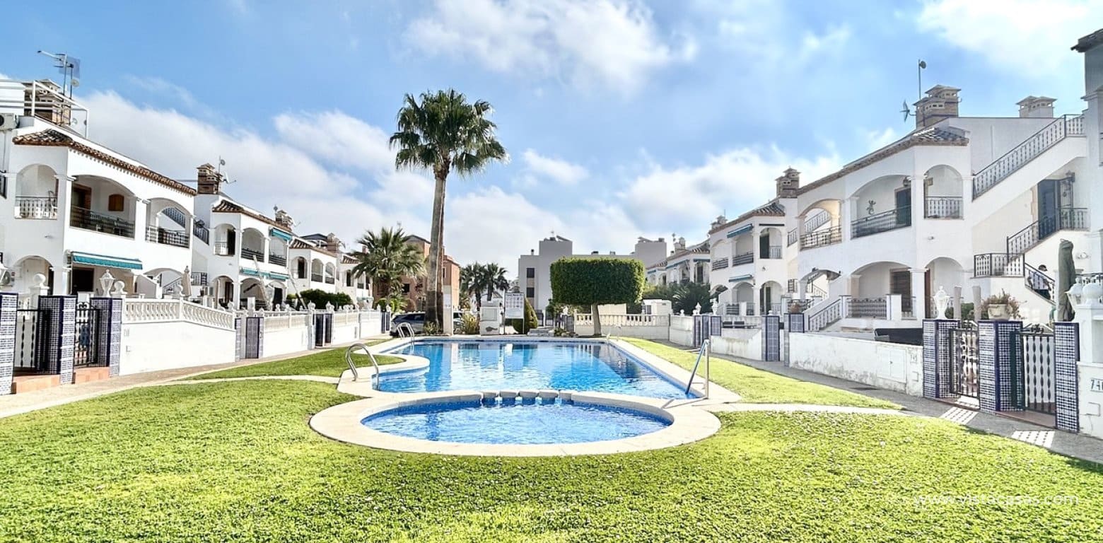 2 slaapkamer Appartement te koop in Villamartin - € 165.000 (Ref: 9795063)