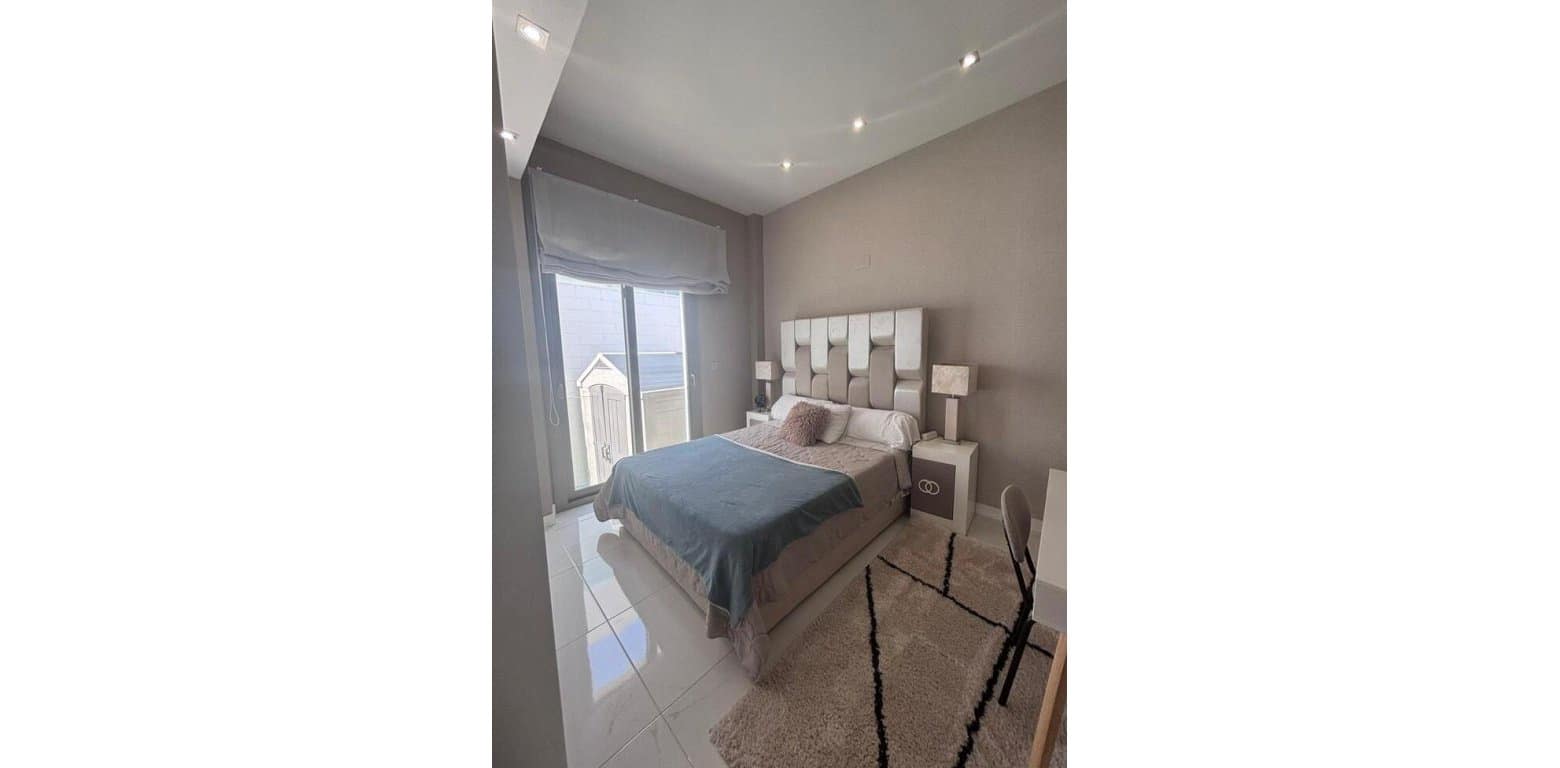 5 soverom Villa til salgs i Villamartin - € 699 000 (Ref: 9800799)