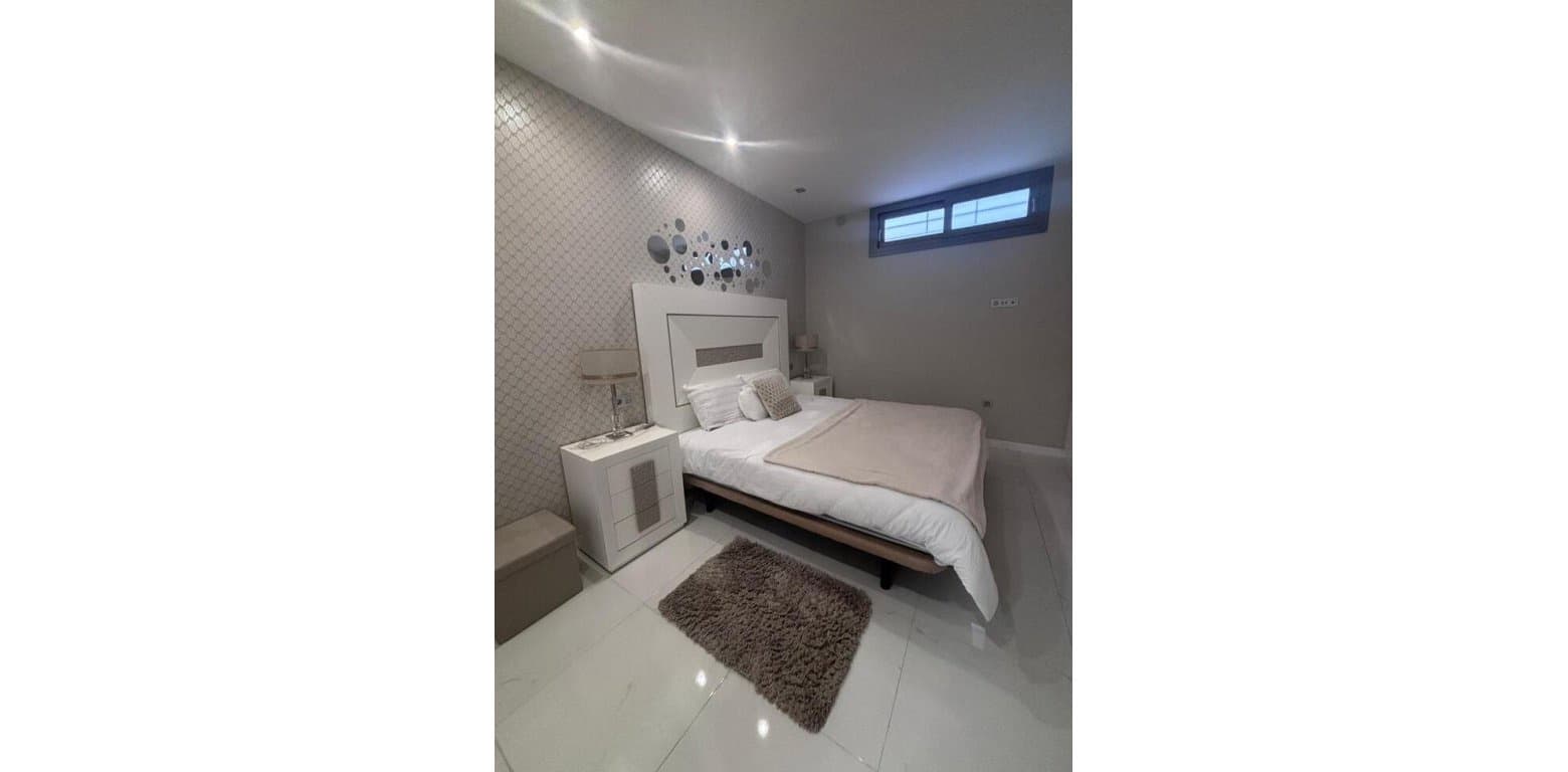 5 soverom Villa til salgs i Villamartin - € 699 000 (Ref: 9800799)