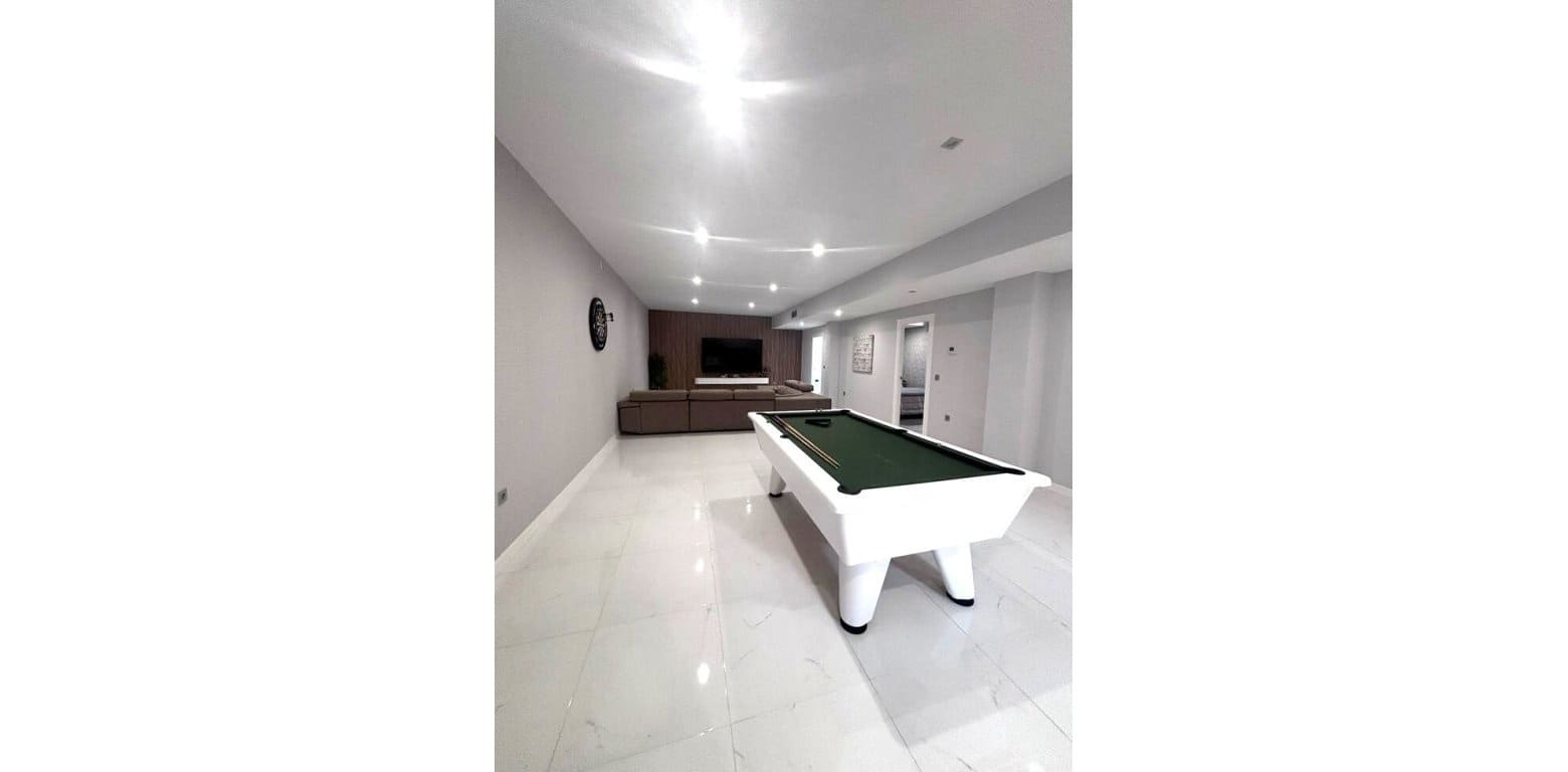 5 soverom Villa til salgs i Villamartin - € 699 000 (Ref: 9800799)