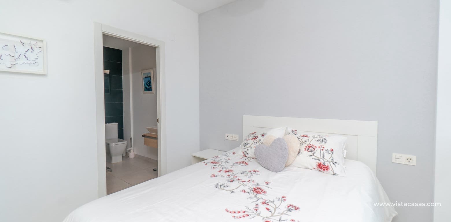 2 makuuhuone Huoneisto myytävänä paikassa La Zenia - 249 900 € (Ref: 9800800)