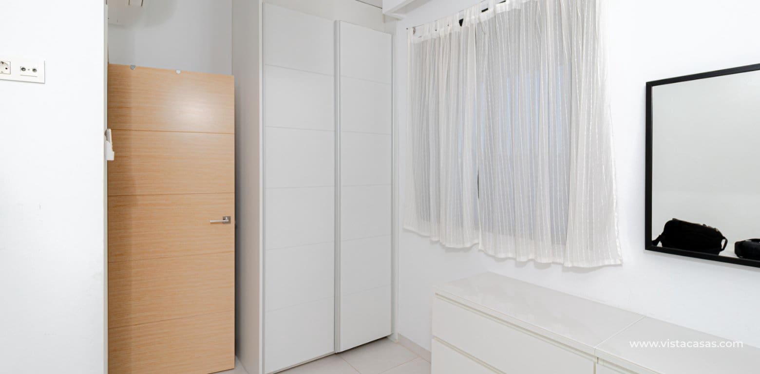 2 makuuhuone Huoneisto myytävänä paikassa La Zenia - 249 900 € (Ref: 9800800)