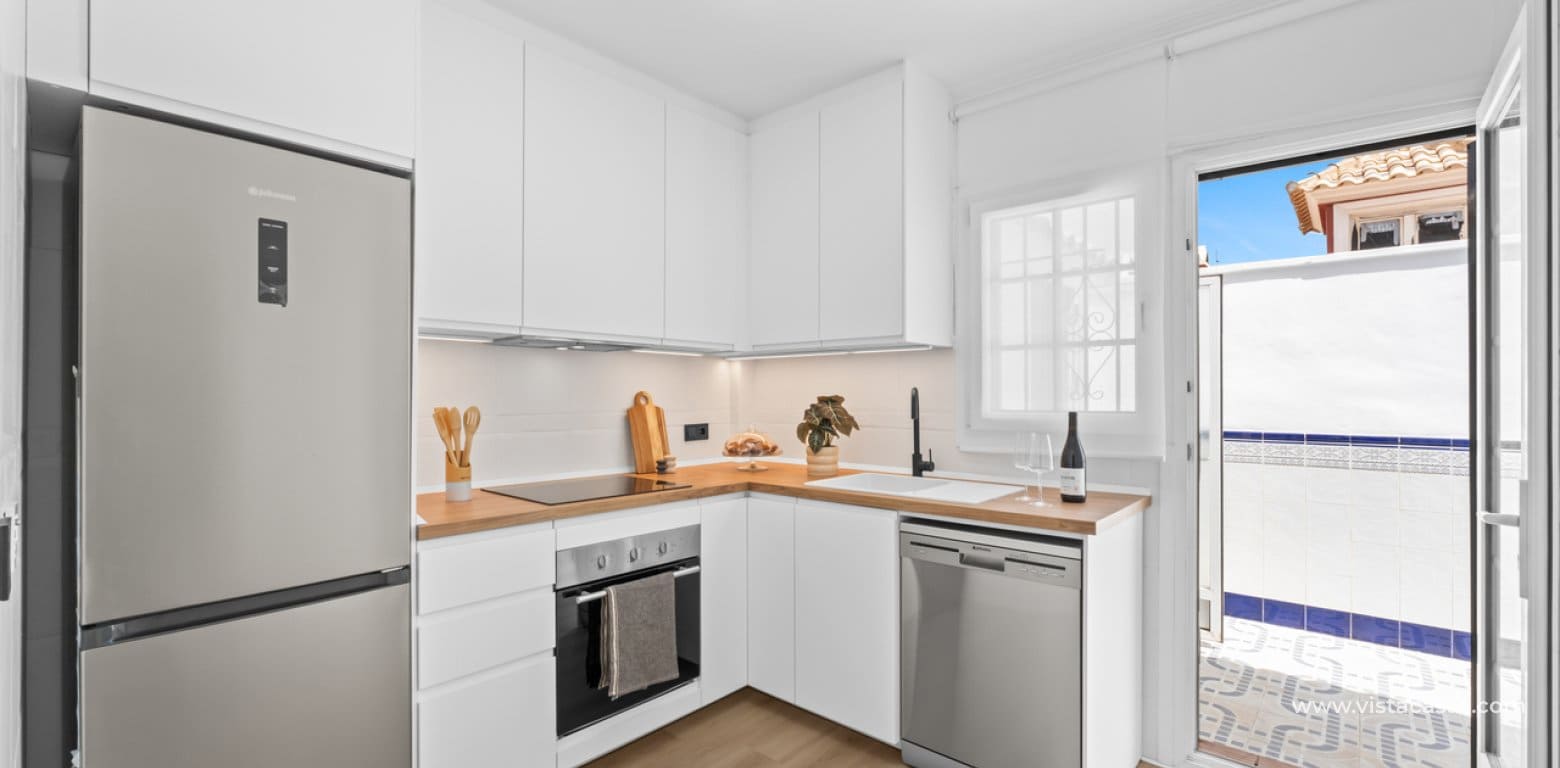 3 bedroom Townhouse for sale in Villamartin - € 269,800 (Ref: 9800801)