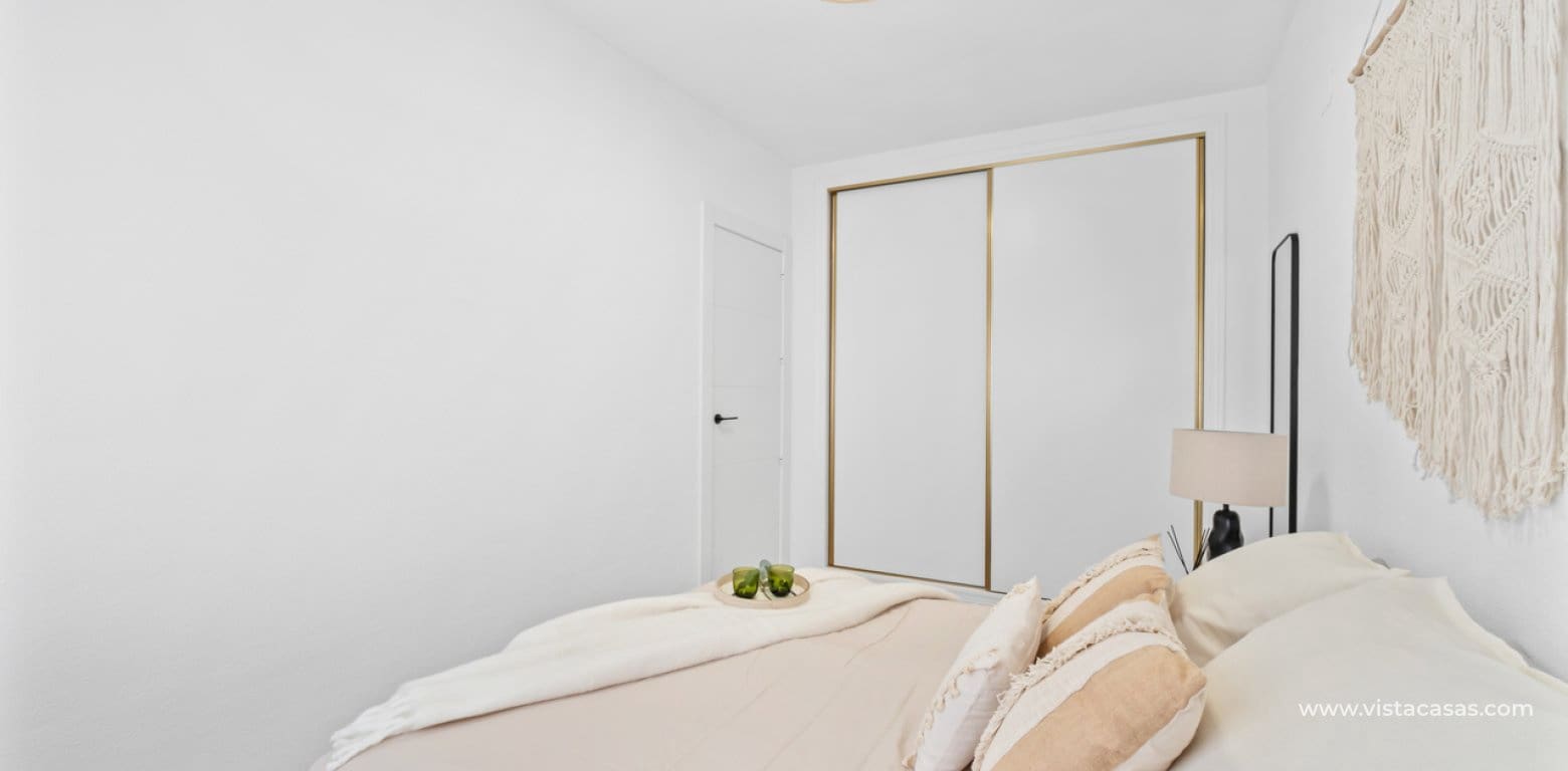 3 bedroom Townhouse for sale in Villamartin - € 269,800 (Ref: 9800801)