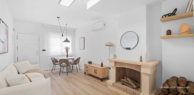 3 bedroom Townhouse for sale in Villamartin, Orihuela - € 269,800 (Ref: 9800801)