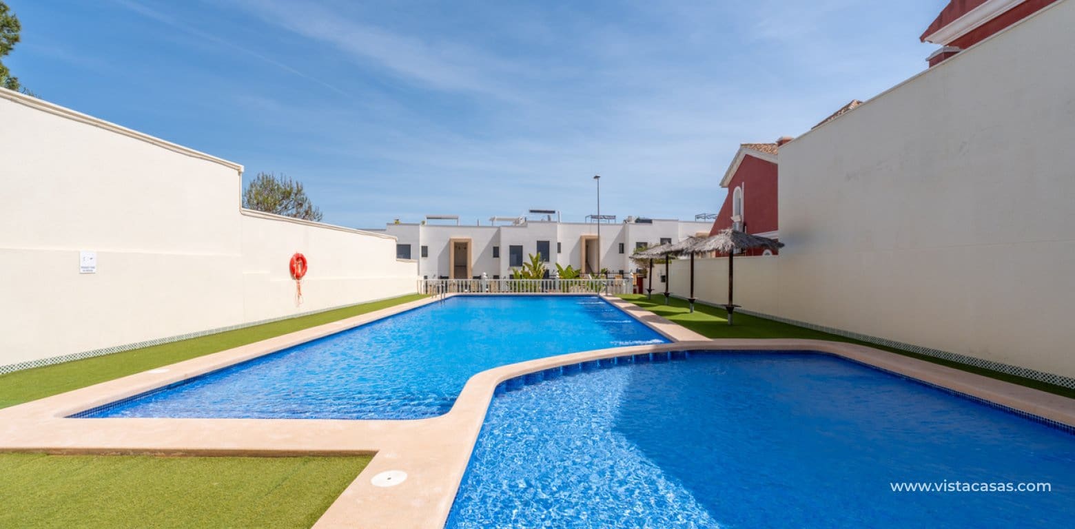 3 bedroom Townhouse for sale in Villamartin - € 269,800 (Ref: 9800801)