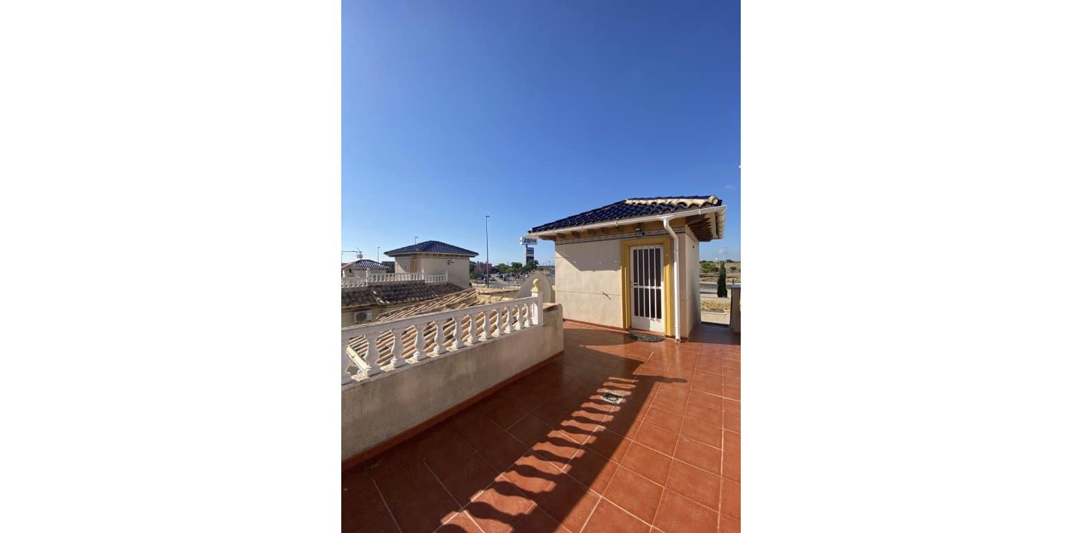 5 Zimmer Villa zu verkaufen in Playa Flamenca - 359.995 € (Ref: 9806785)