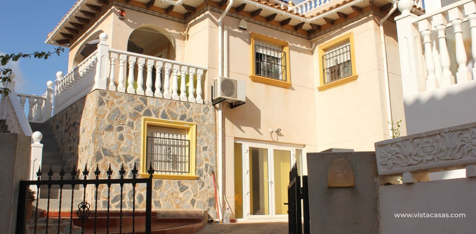 5 Zimmer Villa zu verkaufen in Playa Flamenca - 359.995 € (Ref: 9806785)