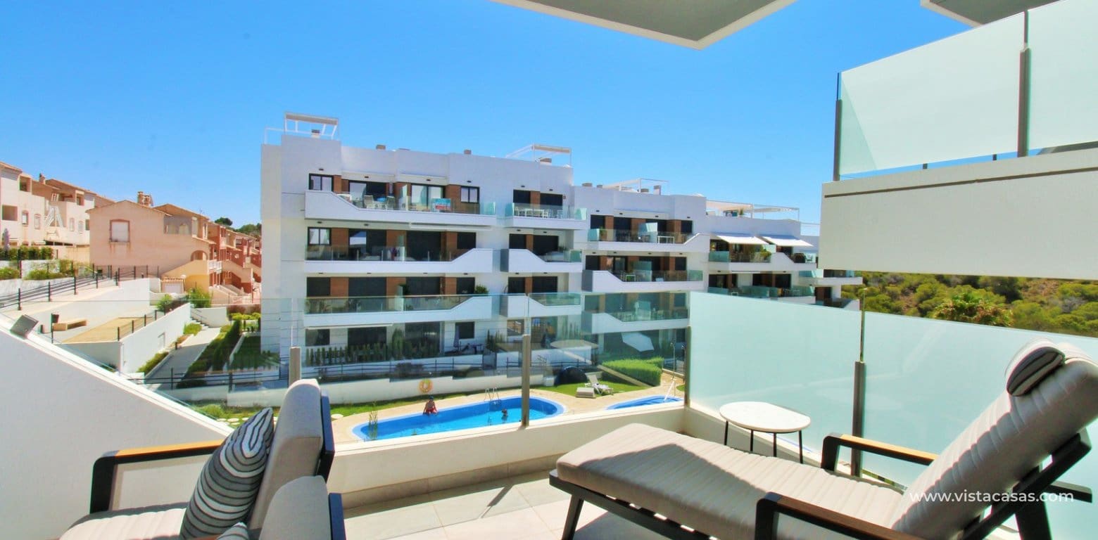 Apartamento de 2 habitaciones en Villamartin en venta con piscina - 229.000 € (Ref: 9807147)