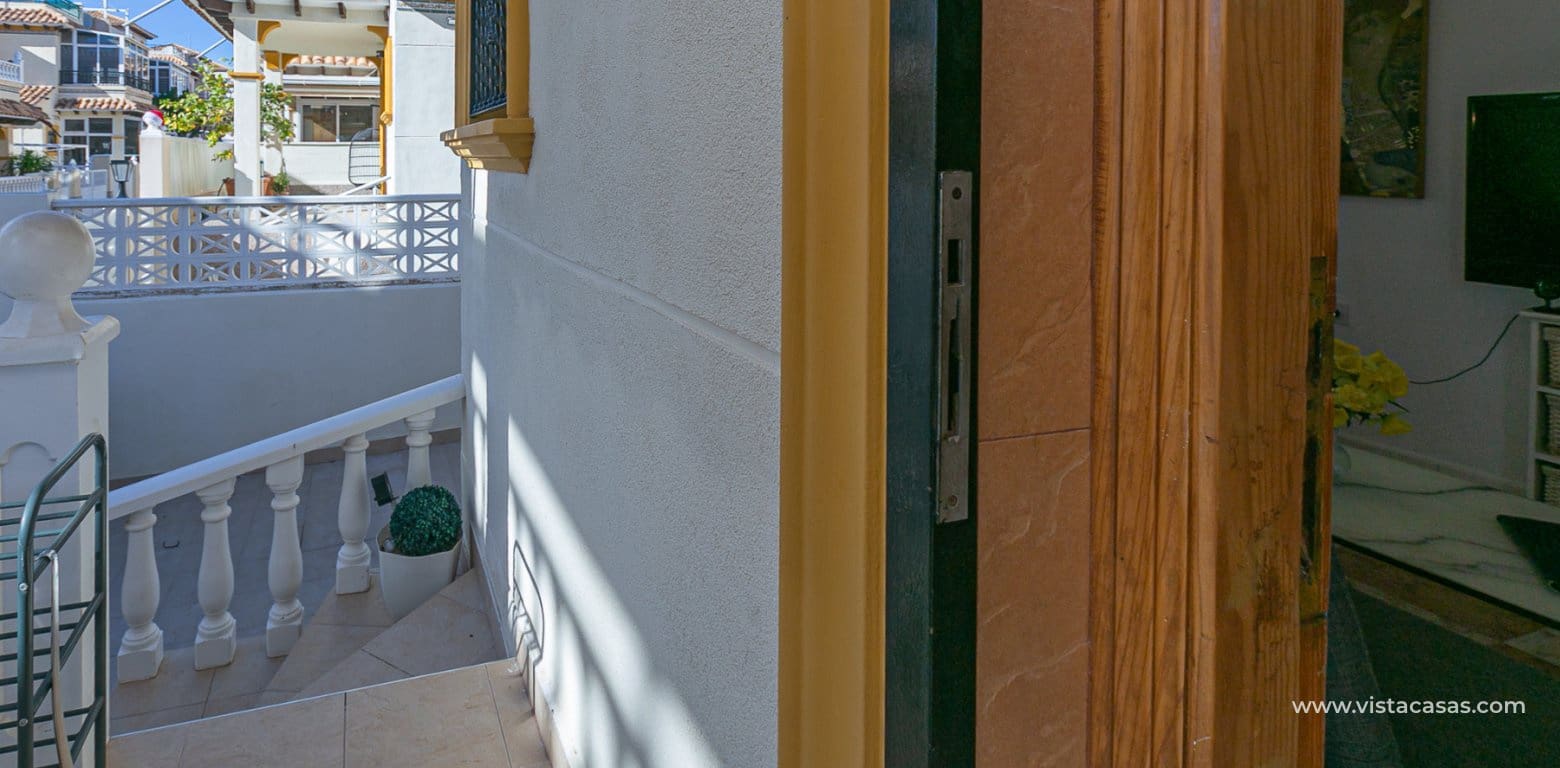3 bedroom Townhouse for sale in Playa Flamenca - € 224,500 (Ref: 9812461)
