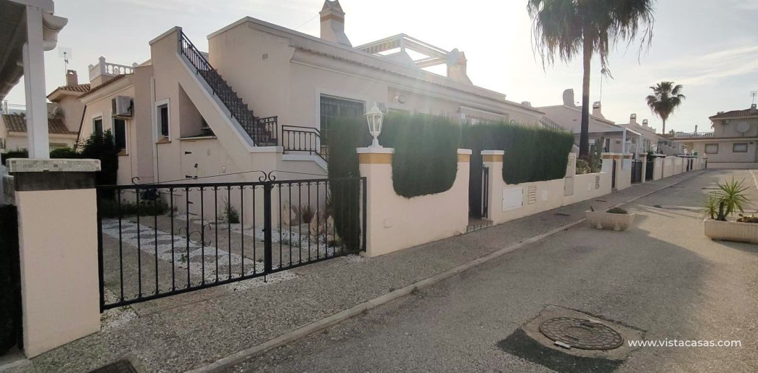 2 makuuhuone Bungalow myytävänä paikassa Villamartin - 214 900 € (Ref: 9813578)