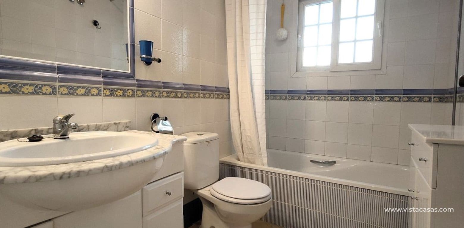 2 makuuhuone Bungalow myytävänä paikassa Villamartin - 214 900 € (Ref: 9813578)