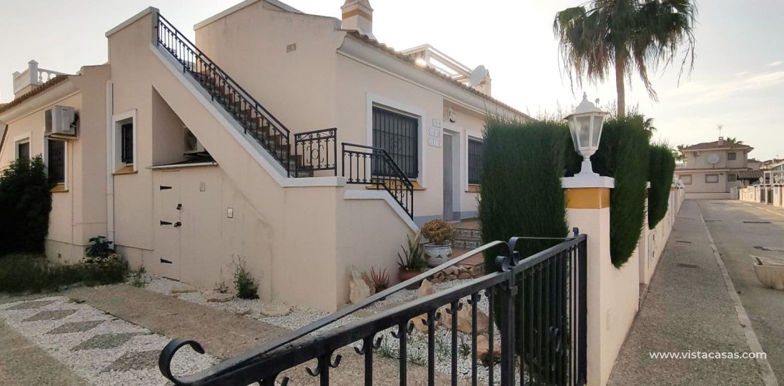 2 makuuhuone Bungalow myytävänä paikassa Villamartin - 214 900 € (Ref: 9813578)
