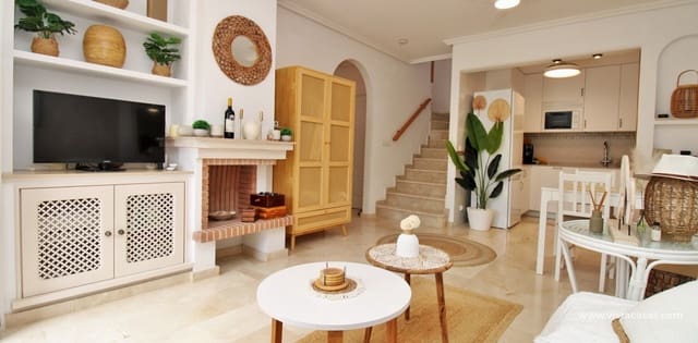3 soveværelse Byhus til salg i Villamartin, Orihuela med swimmingpool - € 269.500 (Ref: 9816181)