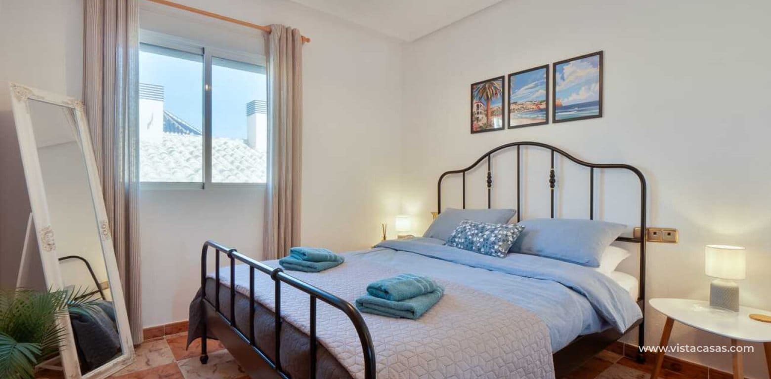 Apartamento de 2 habitaciones en Villamartin en venta - 139.950 € (Ref: 9816182)