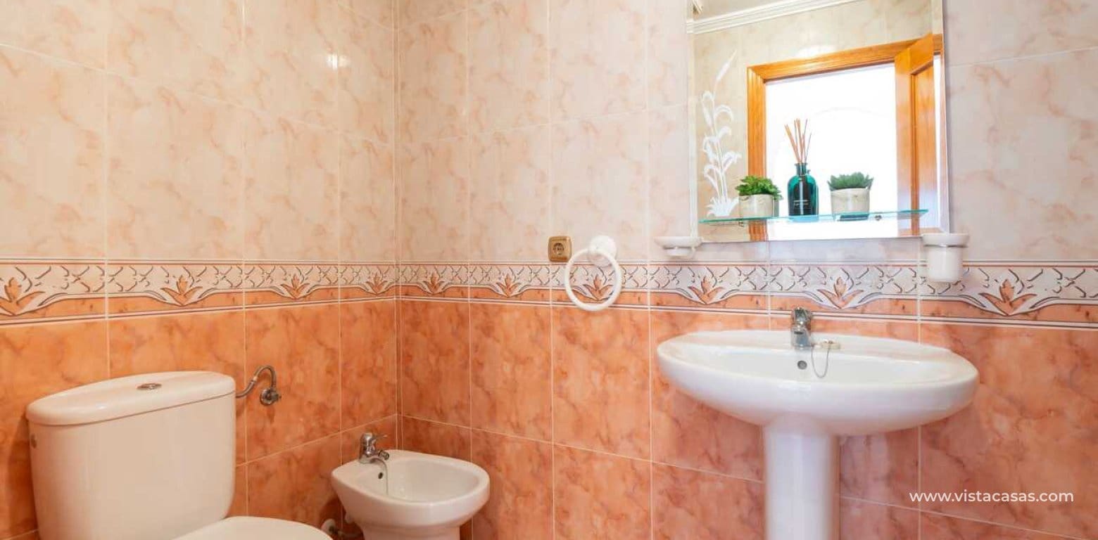 Apartamento de 2 habitaciones en Villamartin en venta - 139.950 € (Ref: 9816182)