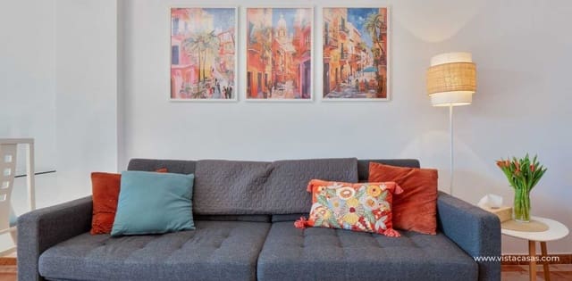 Apartamento de 2 habitaciones en Villamartin, Orihuela en venta - 139.950 € (Ref: 9816182)