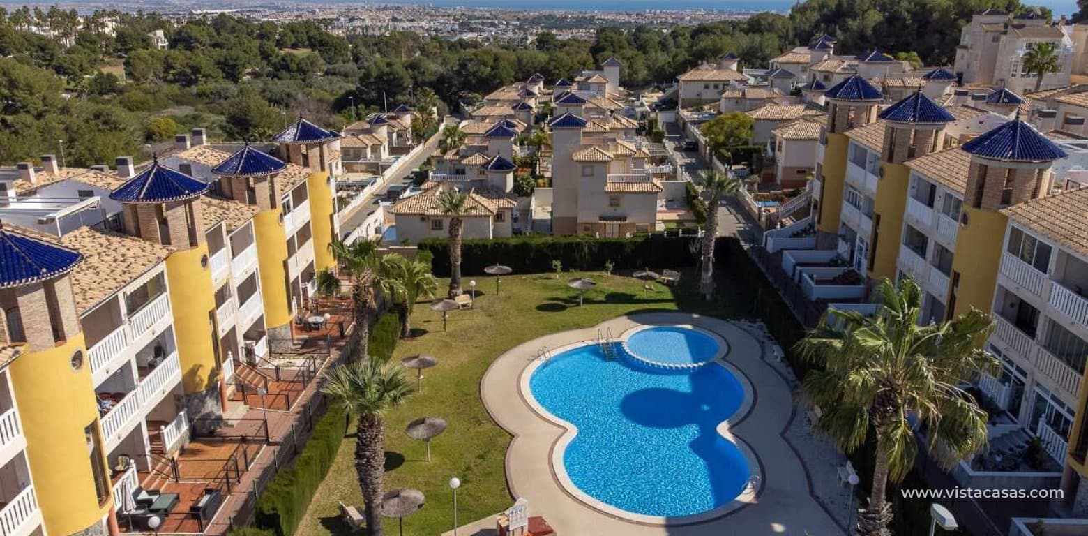 Apartamento de 2 habitaciones en Villamartin en venta - 139.950 € (Ref: 9816182)