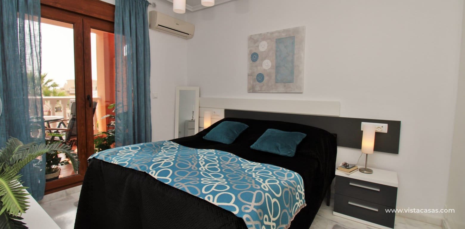 2 Zimmer Apartment zu verkaufen in Villamartin mit Pool - 169.900 € (Ref: 9816252)