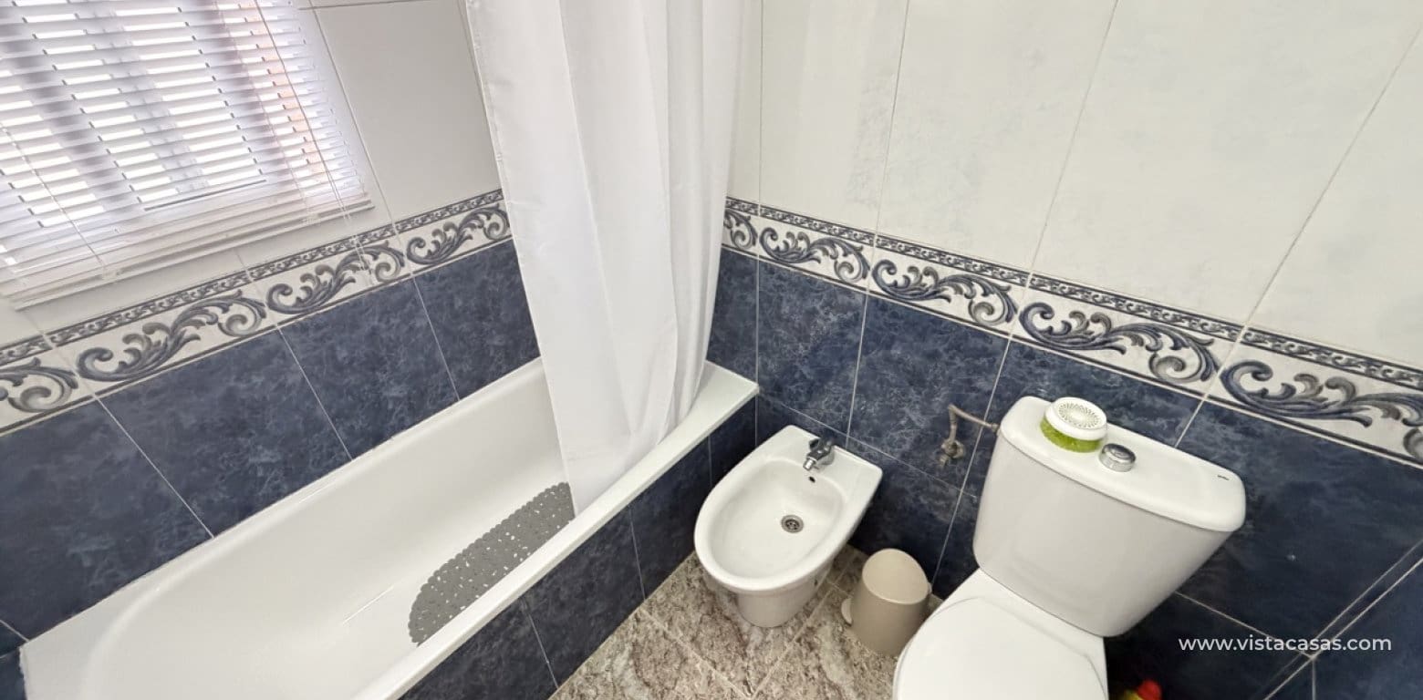 2 bedroom Townhouse for sale in Villamartin - € 179,995 (Ref: 9823618)