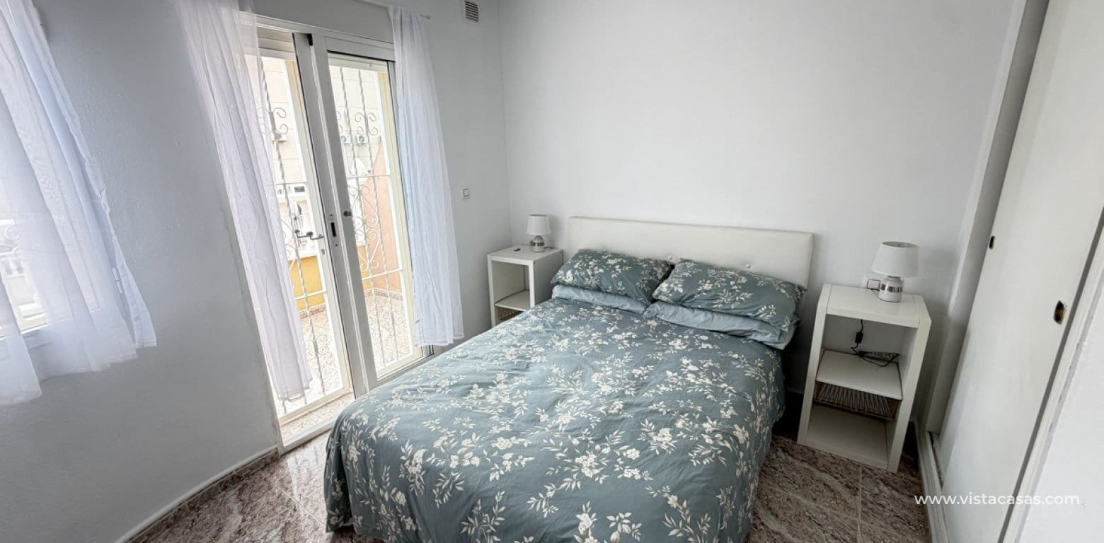 2 bedroom Townhouse for sale in Villamartin - € 179,995 (Ref: 9823618)