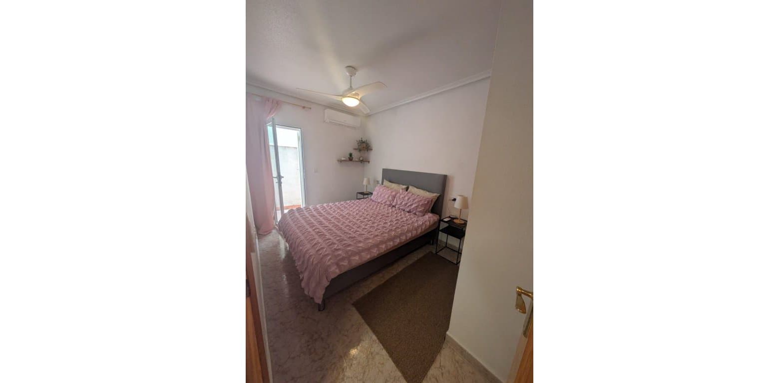 2 Zimmer Apartment zu verkaufen in Playa Flamenca - 155.000 € (Ref: 9823619)