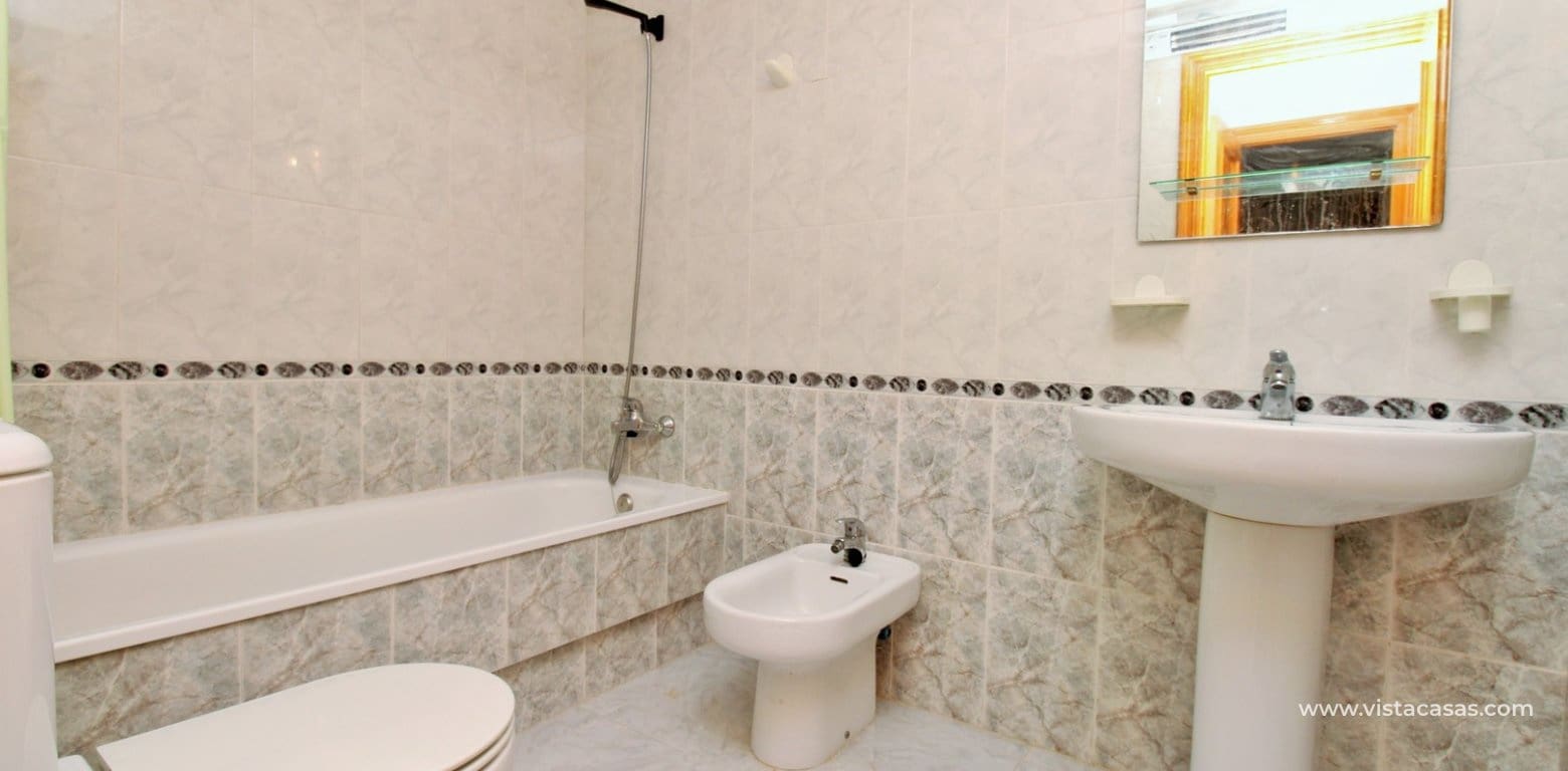3 soverom Leilighet til salgs i Playa Flamenca med svømmebasseng - € 195 000 (Ref: 9832896)