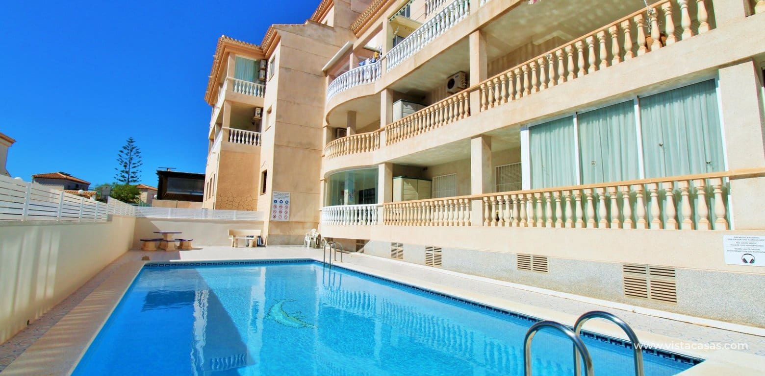 3 soverom Leilighet til salgs i Playa Flamenca med svømmebasseng - € 195 000 (Ref: 9832896)