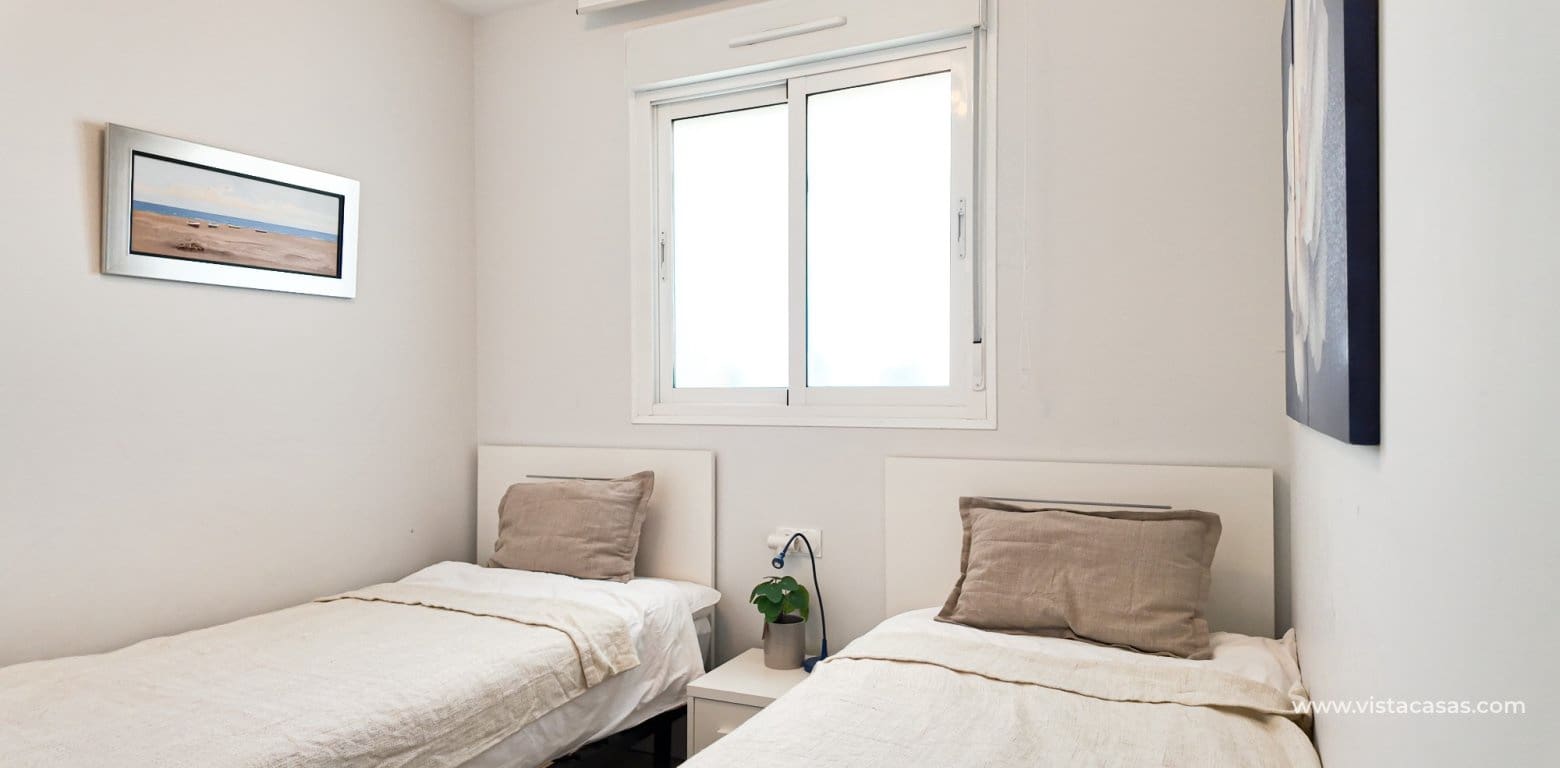 Apartamento de 2 habitaciones en Villamartin en venta - 269.000 € (Ref: 9836756)