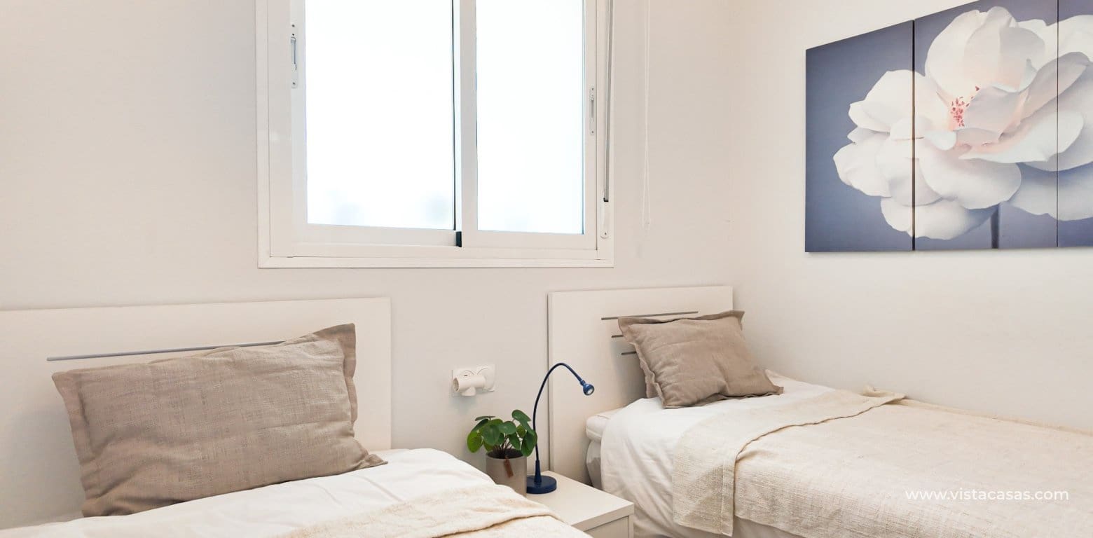 Apartamento de 2 habitaciones en Villamartin en venta - 269.000 € (Ref: 9836756)