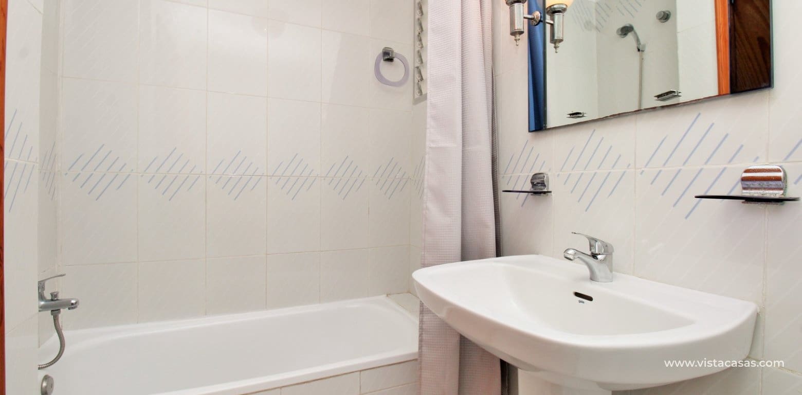 2 makuuhuone Huoneisto myytävänä paikassa Torrevieja - 124 900 € (Ref: 9841418)