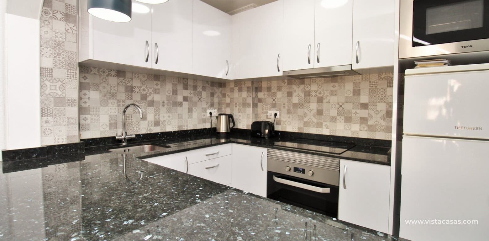 2 makuuhuone Huoneisto myytävänä paikassa Torrevieja - 124 900 € (Ref: 9841418)