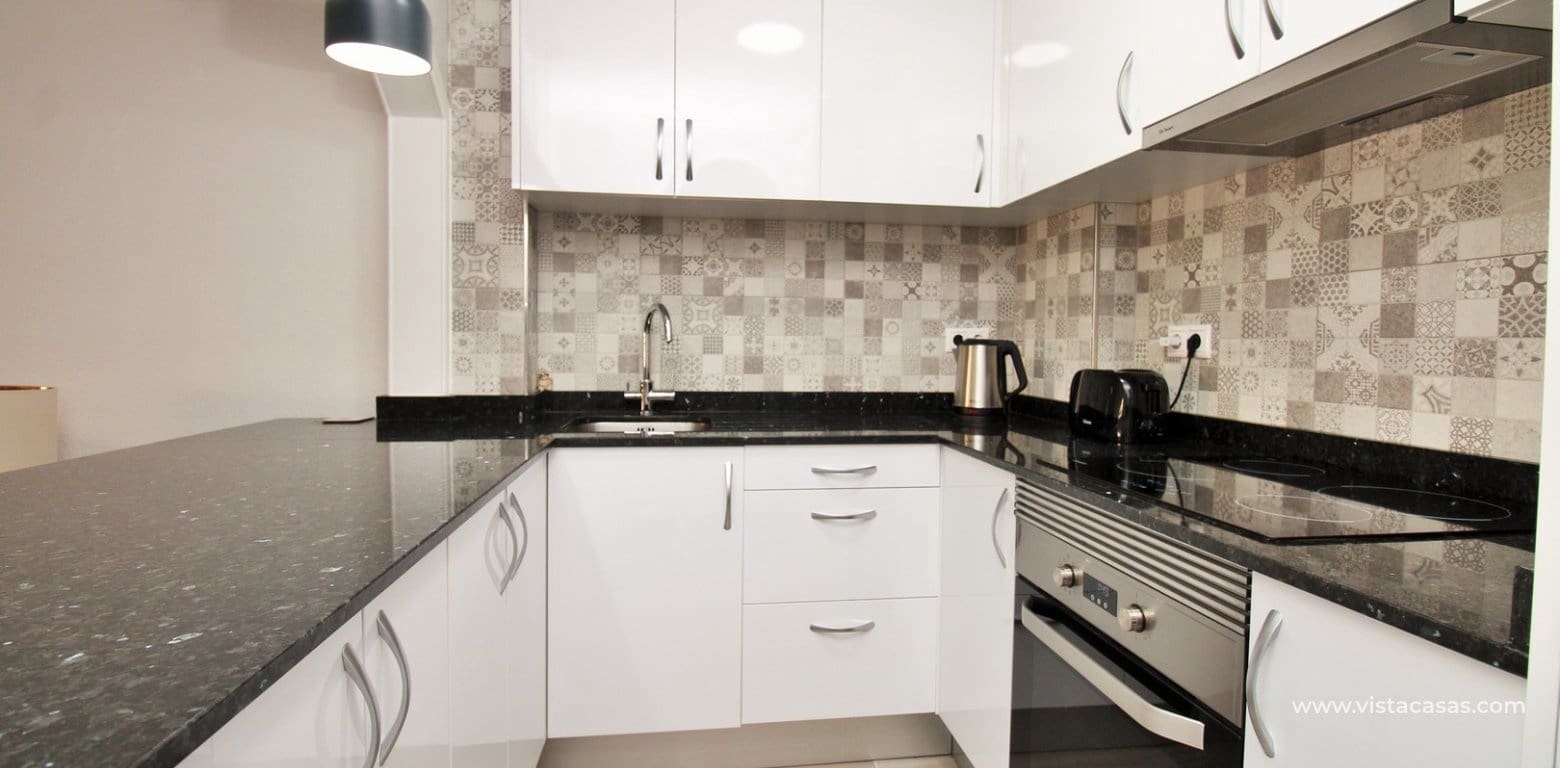 2 makuuhuone Huoneisto myytävänä paikassa Torrevieja - 124 900 € (Ref: 9841418)