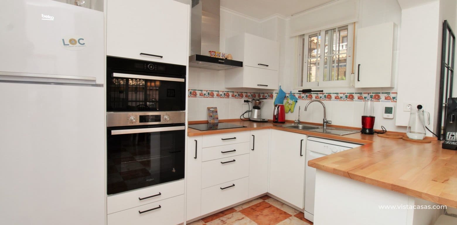2 soverom Hus til salgs i Cabo Roig med svømmebasseng - € 219 900 (Ref: 9848124)