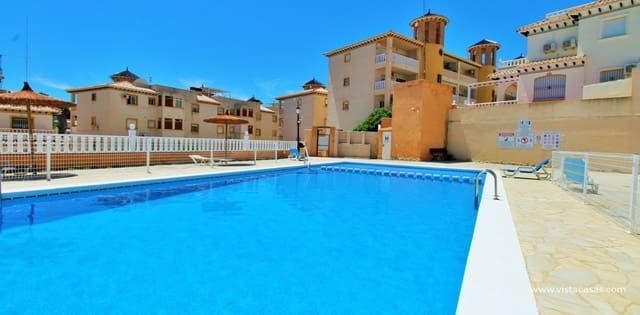Casa de 2 habitaciones en Cabo Roig, Orihuela en venta con piscina - 219.900 € (Ref: 9848124)